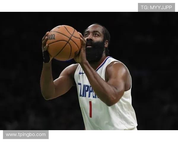 拉希德·华莱士挡拆制造错位显著提升季后赛内线效率